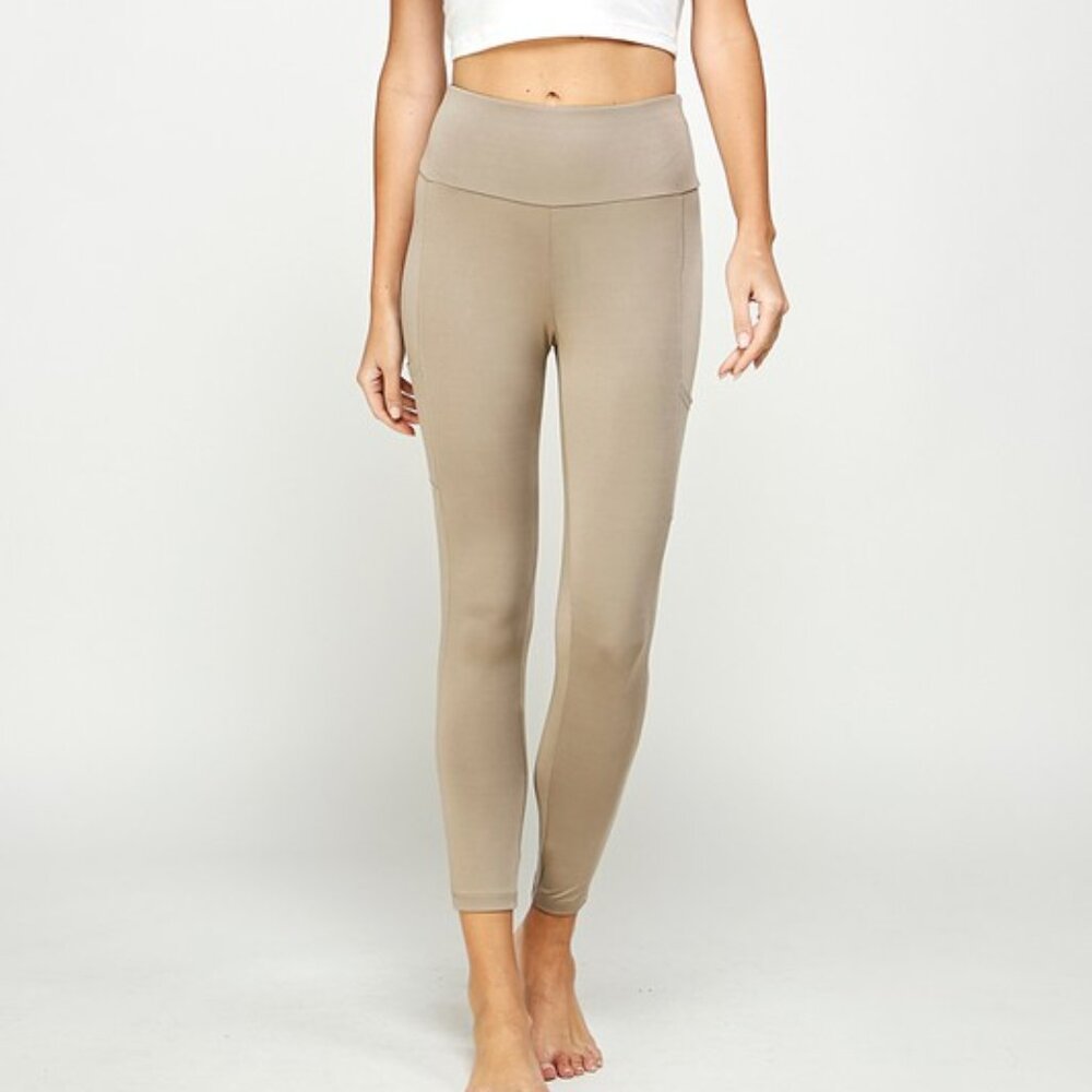 Knit & Riot High-Waist Pocket Leggings – Size XL, Made in USA (New)